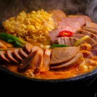 리얼 햄 소지지 듬뿍 부대찌개 600g X3팩 (1800g), 3개