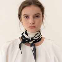 킨더살몬 킨더살몬 ESSENTIAL Silk 100 Scarf 01